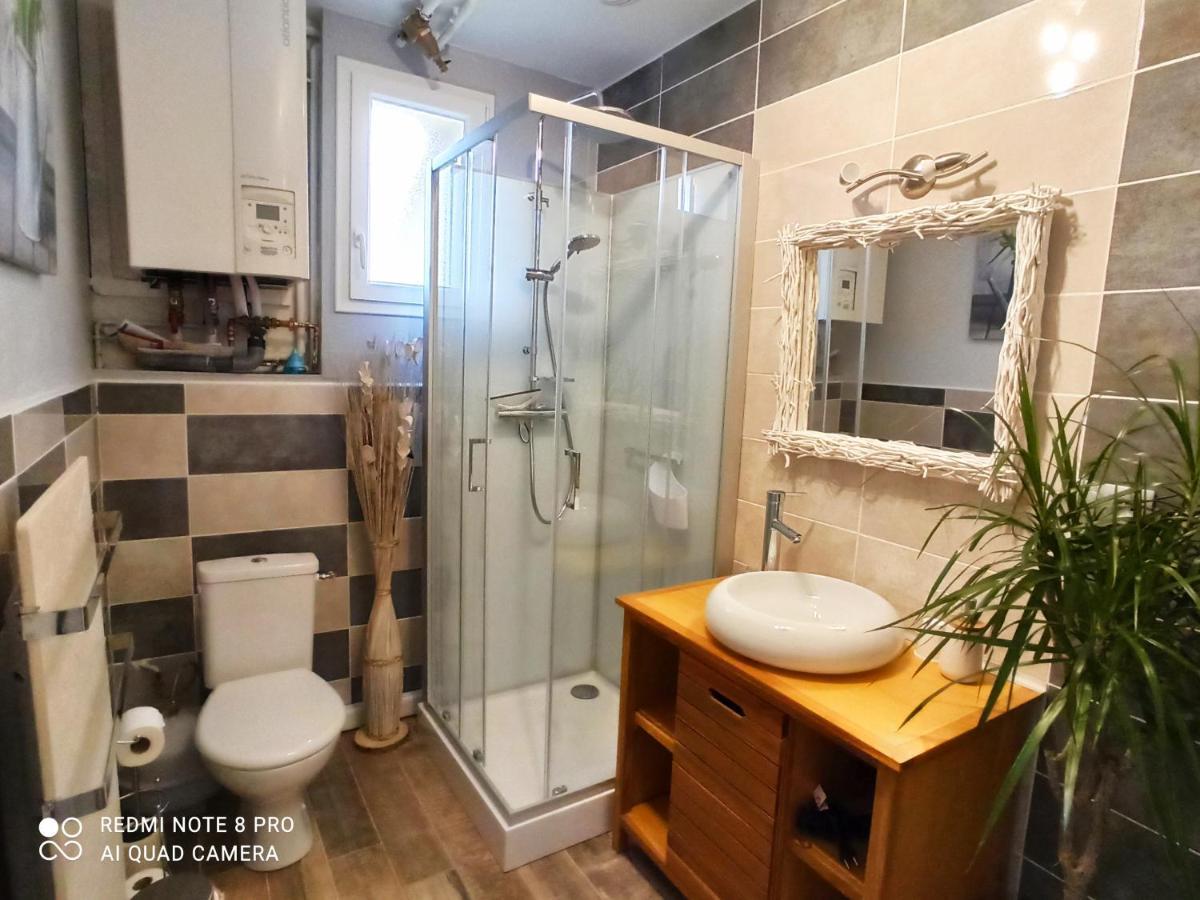 Les Chambres De Beauviel Saint-Jean-dʼEyraud Esterno foto